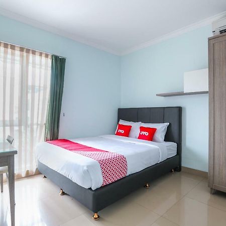 Oyo 1551 Studento Guest House Tangerang Luaran gambar